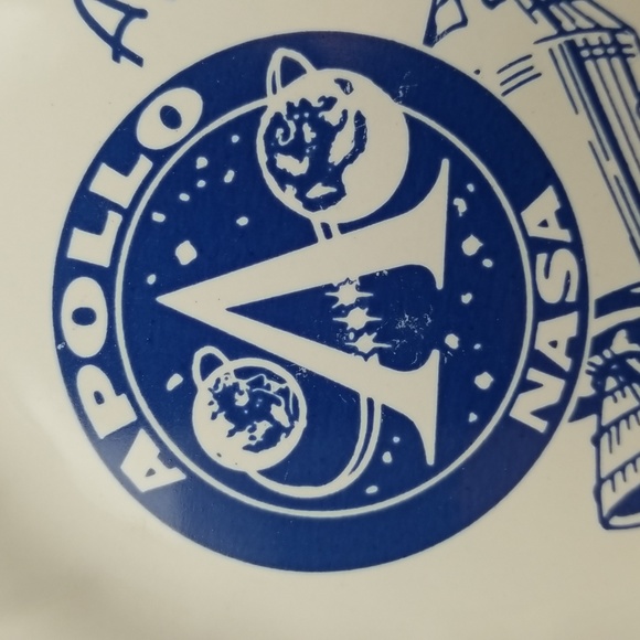 NASA Apollo 11 Men on the Moon Commemorative Salad Plate - Picture 9 of 16